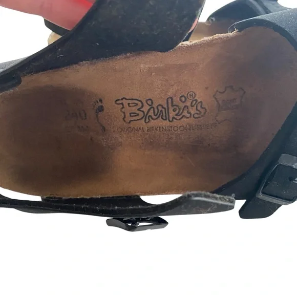 Birkis Birkenstock Black Sandals with Adjustable Straps and Cork Footbed W6 - Picture 13 of 13